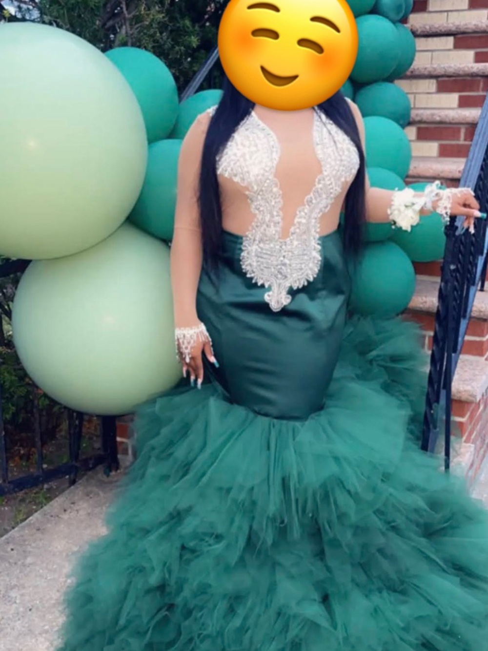 Emerald green prom dress